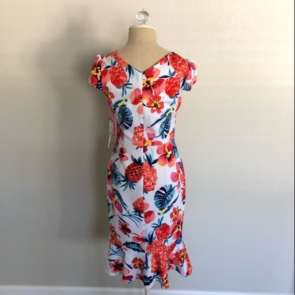Betsy Johnson Aloha Floral Dress - Picture 3 of 5